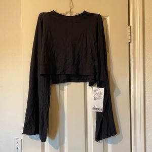 Cropped long sleeve